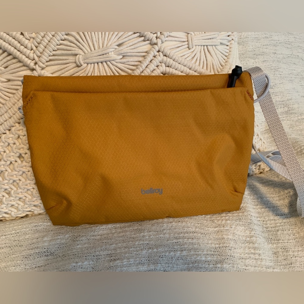 Bellroy Lite Socoche-Copper